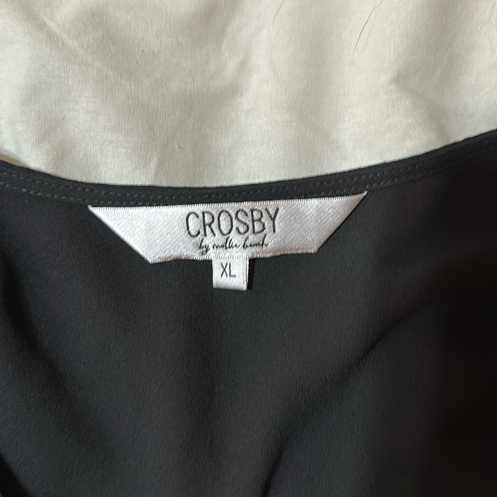 CROSBY Bell Sleeve Top with v neck